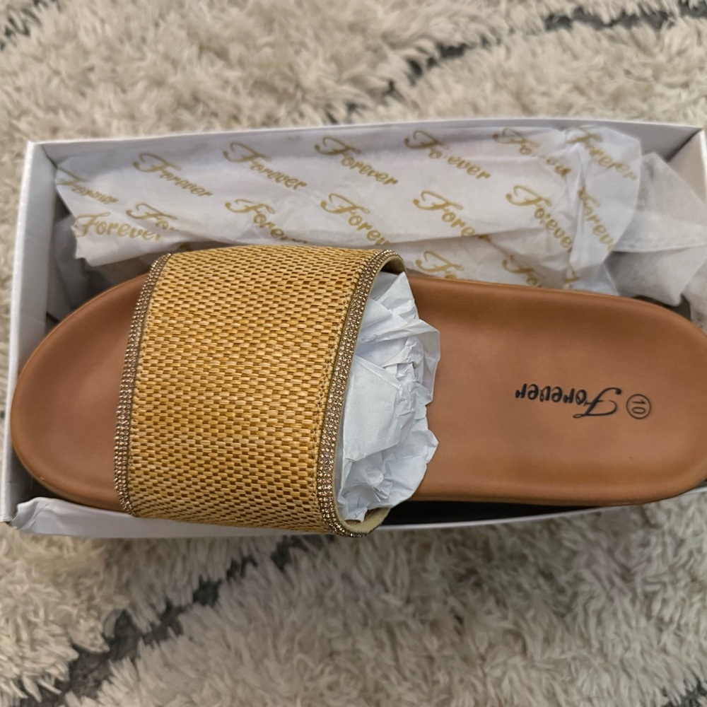 Fashion Nova Women's Racfia Gold Platform Sandals